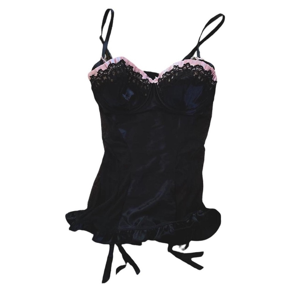 gorgeous pink and black y2k victorias secret corset